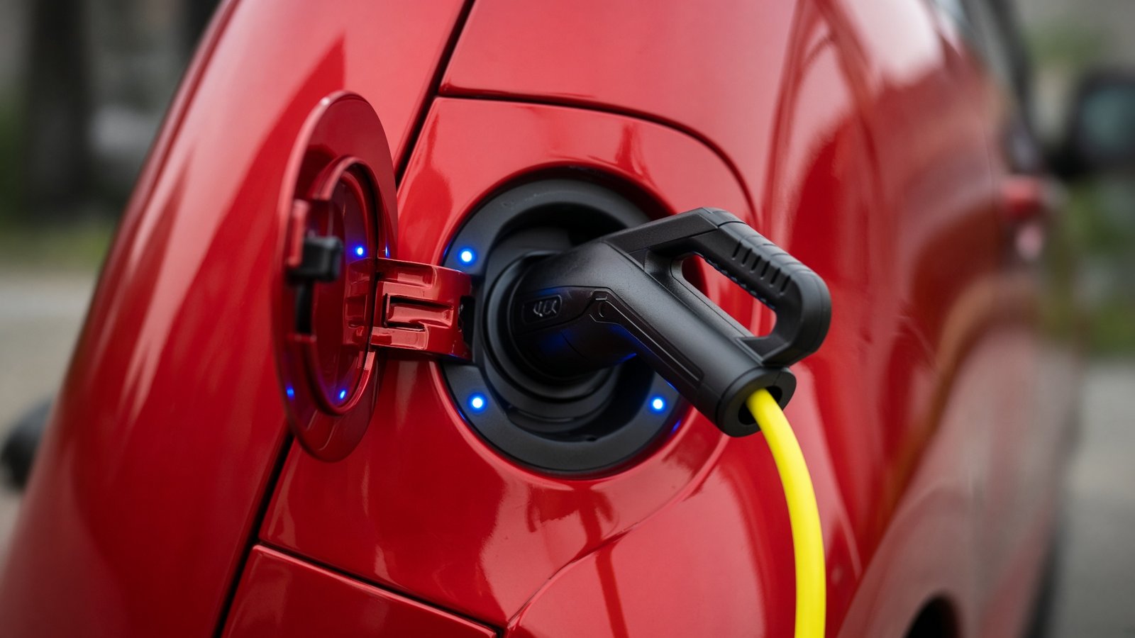 FIAT 500e charging