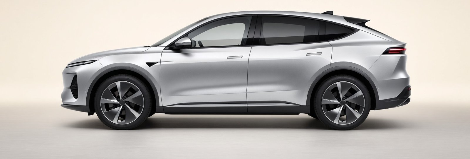EX60 side profile